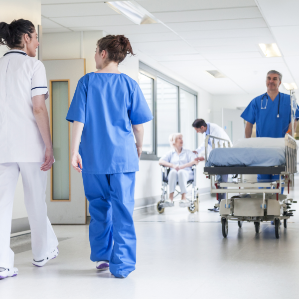 Medical Laundry Hospital Staff In Hall 600X600